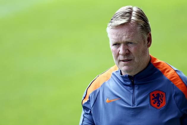 WOLFSBURG - National coach Ronald Koeman during a training session of the Dutch national team, Nationalteam in the AOK Stadium on June 24, 2024 in Wolfsburg, Germany. The Dutch national team is preparing for the group match at the European Football Championship in Germany against Austria. ANP KOEN VAN WEEL UEFA EURO, EM, Europameisterschaft,Fussball 2024 Germany 2024 xVIxANPxSportx xxANPxIVx 501938637 originalFilename: 501938637.jpg