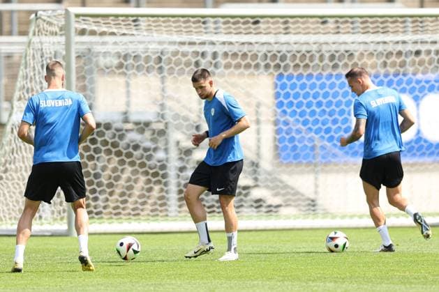 EURO 2024, Nationalteam Slowenien, Training Timi Elsnik of Slovenia during the training session Slovenia Training, UEFA European Championship, EM, Europameisterschaft 2024, Group C, Football, Stadion am Zoo, Wuppertal, Germany, 24 Jun 2024 EDITORIAL USE ONLY No use with unauthorised audio, video, data, fixture lists, club league logos or live services. Online in-match use limited to 120 images, no video emulation. No use in betting, games or single club league player publications.  Copyright: xPaulxCurrie Shutterstockx 14555190ay