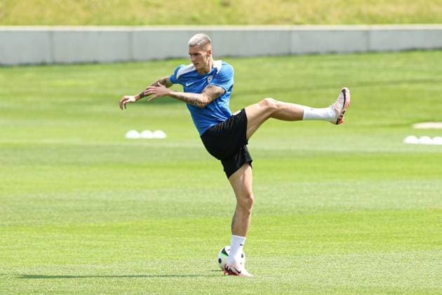 EURO 2024, Nationalteam Slowenien, Training Benjamin Sesko of Slovenia during the training session Slovenia Training, UEFA European Championship, EM, Europameisterschaft 2024, Group C, Football, Stadion am Zoo, Wuppertal, Germany, 24 Jun 2024 EDITORIAL USE ONLY No use with unauthorised audio, video, data, fixture lists, club league logos or live services. Online in-match use limited to 120 images, no video emulation. No use in betting, games or single club league player publications.  Copyright: xPaulxCurrie Shutterstockx 14555190at