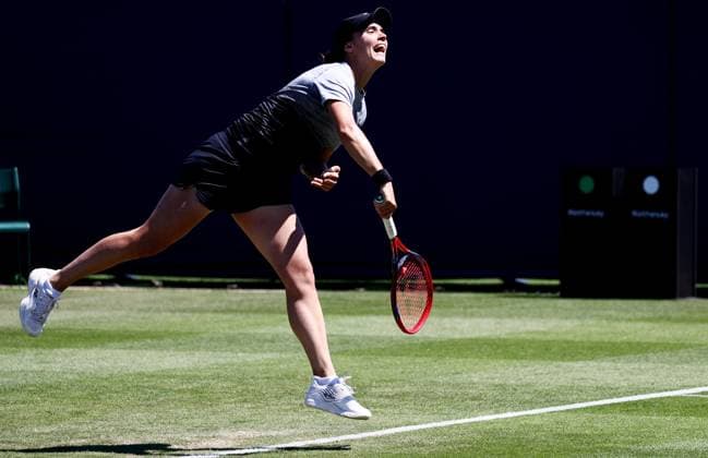 Anthelina Kalinina od Ukraine in action during their match. Rothesay International Eastbourne, Day 2, Tennis, Devonshire Park, Eastbourne, UK - 24 June 2024  Copyright: xJamesxMarsh Shutterstockx 14551026f