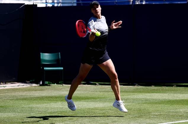 Anthelina Kalinina od Ukraine in action during their match. Rothesay International Eastbourne, Day 2, Tennis, Devonshire Park, Eastbourne, UK - 24 June 2024  Copyright: xJamesxMarsh Shutterstockx 14551026d