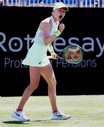 Harriet Dart of Great Britain celebrates a point during their match. Rothesay International Eastbourne, Day 2, Tennis, Devonshire Park, Eastbourne, UK - 24 June 2024  Copyright: xJamesxMarsh Shutterstockx 14551026bl