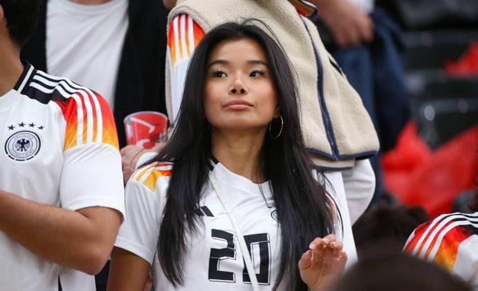 BAU 23 06 2024 Frankfurt Football EM 2024 Switzerland vs Germany, girlfriend of Benjamin Henrichs GER