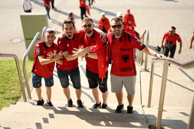 A general view of fans arriving before the start of the match Albania v Spain, UEFA European Championship, EM, Europameisterschaft 2024, Group B, Football, Dusseldorf Arena, Dusseldorf, Germany, 24 Jun 2024 EDITORIAL USE ONLY No use with unauthorised audio, video, data, fixture lists, club league logos or live services. Online in-match use limited to 120 images, no video emulation. No use in betting, games or single club league player publications.  Copyright: xPaulxCurrie Shutterstockx 14551058p