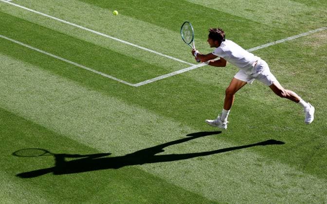 Tomas Martin Etcheverry of Argentina in action during their match. Rothesay International Eastbourne, Day 2, Tennis, Devonshire Park, Eastbourne, UK - 24 June 2024  Copyright: xJamesxMarsh Shutterstockx 14551026cb