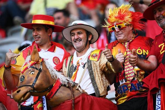 Russia Soccer Euro 2024 Albania - Spain 8715768 24.06.2024 Spain s supporters cheer before the UEFA EURO, EM, Europameisterschaft,Fussball 2024 Group B soccer match between Albania and Spain at the Duesseldorf Arena in Duesseldorf, Germany. Alexey Filippov Sputnik Dusseldorf Germany  Copyright: xAlexeyxFilippovx