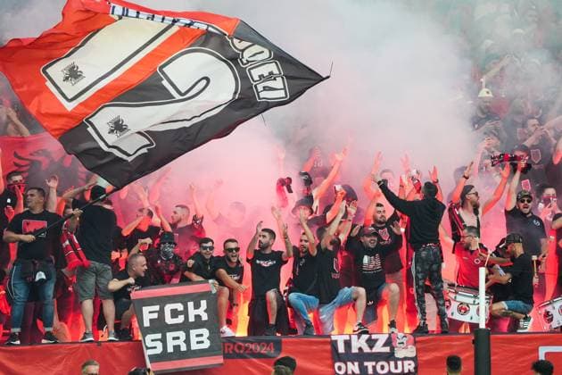 Albanian fans light Bengalos in the block and roll out a FCK SRB poster against Serbia Düsseldorf 24 06 2024 Spain vs Albania, EURO2024 M27, Group B, EM Arena Düsseldorf