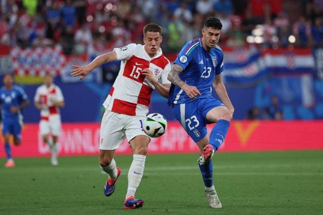 Croatia Italy UEFA EURO 2024 Leipzig, 24 06 2024, Leipzig Stadium, UEFA EURO 2024 Germany, Gr F Preliminary Round , Croatia CRO vs ITALY ITA , Pictured from l Mario Pasalic 15, Croatia and Alessandro Bastoni i23, ITA ,