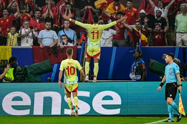 Goal celebration for 0 1 by Ferran Torres 11 Spain , Albania vs Spain , Football, UEFA Euro 2024, Group stage, Matchday 3, 24 06 2024 Düsseldorf Nordrhein Westfalen Germany Copyright: xkolbert-press MarcxNiemeyerx