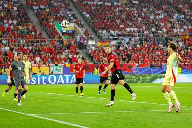 Albania v Spain Euro 2024 24 06 2024. Group B Ivan Balliu of Albania heads clear during the Euro 2024 match between Albania and Spain at Dusseldorf Arena, Dusseldorf, Germany on 24 June 2024. Editorial use only , Copyright: xNigelxKeenex PSI-19824-0027