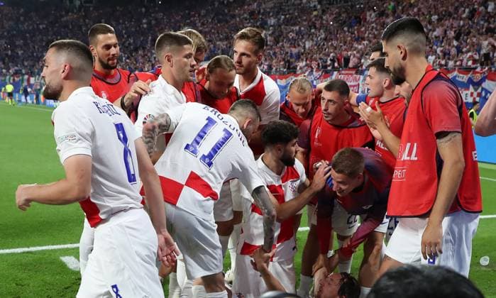 24 06 2024, xtgx, Football EM 2024, Croatia Italy emspor, v l Luka Modric Croatia Croatia , celebrate the goal, Der Torjubel zum 1 0 UEFA REGULATIONS PROHIBIT ANY USE OF PHOTOGRAPHS as IMAGE SEQUENCES and or QUASI VIDEO Leipzig