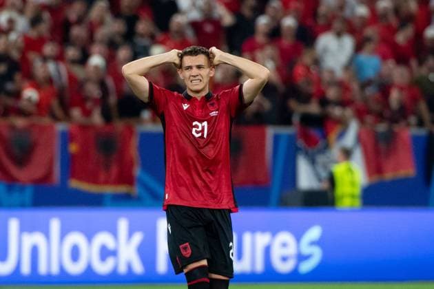 Kristjan Asllani Albania, 21 aergert sich, GER, Albania ALB vs Spain ESP , European Football Championship, UEFA EURO 2024, Group B, Matchday 3, 24 06 2024 GER, Albania ALB vs Spain ESP , European Football Championship, UEFA EURO 2024, Group B, Matchday 3, 24 06 2024 Duesseldorf Copyright: xEibner-Pressefoto Memmlerx EP_MMR