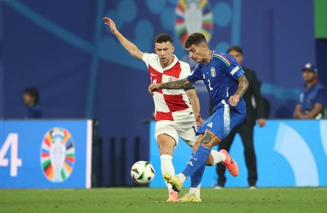 24 06 2024, xtgx, Football EM 2024, Croatia Italy emspor, v l Ivan Perisic Croatia Croatia , Giovanni Di Lorenzo Italy UEFA REGULATIONS PROHIBIT ANY USE OF PHOTOGRAPHS as IMAGE SEQUENCES and or QUASI VIDEO Leipzig