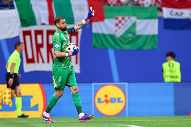 2024.06.24 Lipsk Pilka nozna Reprezentacja Mistrzostwa Europy EURO 2024 Niemcy Chorwacja - Wlochy N z Gianluigi Donnarumma Foto Pawel Andrachiewicz PressFocus 2024.06.24 Lipsk Football European Championships 2024 EURO 2024 Germany Croatia - Italy Gianluigi Donnarumma Credit: Pawel Andrachiewicz PressFocus NEWSPIX.PL --- Newspix.pl POLAND OUT!  20240624_xPF_PA024