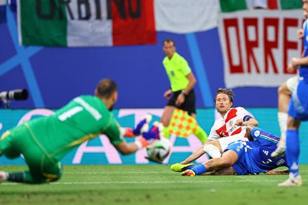 2024.06.24 Lipsk Pilka nozna Reprezentacja Mistrzostwa Europy EURO 2024 Niemcy Chorwacja - Wlochy N z Luka Modric Foto Pawel Andrachiewicz PressFocus 2024.06.24 Lipsk Football European Championships 2024 EURO 2024 Germany Croatia - Italy Luka Modric Credit: Pawel Andrachiewicz PressFocus NEWSPIX.PL --- Newspix.pl POLAND OUT!  20240624_xPF_PA047
