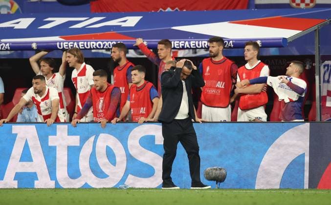 24 06 2024, xtgx, Football EM 2024, Croatia Italy emspor, v l coach coach Zlatko Vlasic Croatia Croatia disappointed, disappointed looking, dissapointed UEFA REGULATIONS PROHIBIT ANY USE OF PHOTOGRAPHS as IMAGE SEQUENCES and or QUASI VIDEO Leipzig