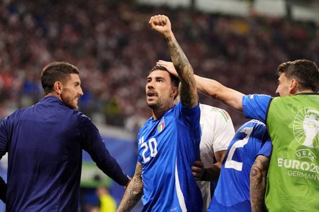 Italy s Mattia Zaccagni celebrates after scoring goal 1-1 during the Euro 2024 soccer match between Croatia and Italy at the Leipzig stadium, Lipsia, Germany - Monday 24, June, 2024. - Soccer.  Copyright: xFabioxFerrari LaPressex