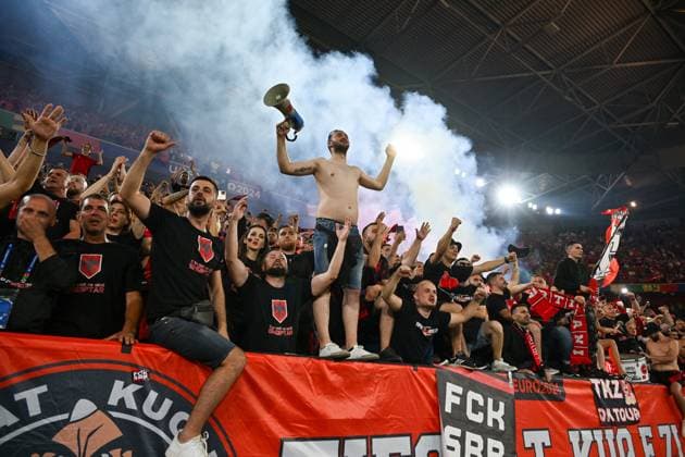 240624 EURO2024 ALBANIA VS SPAIN fans and supporters of Albania using pyrotechnical flares and fireworks during a soccer game between the national teams of Albania and Spain on the third matchday in Group B in the group stage of the UEFA EURO, EM, Europameisterschaft,Fussball 2024 tournament , on Monday 24 June 2024 in Dusseldorf , Germany . PHOTO SPORTPIX David Catry Dusseldorf GERMANY  Copyright: xx 468802