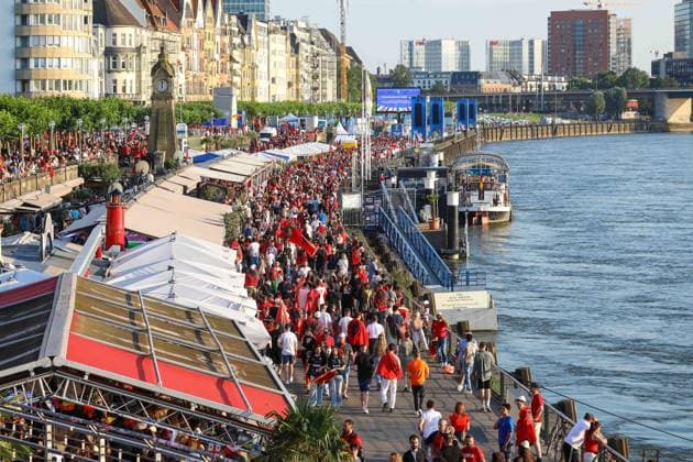 Fan Zone Burgplatz in Düsseldorf Public Viewing UEFA EURO 2024 Albania vs Spain 24 06 2024 Fan Zone Burgplatz in Düsseldorf Public Viewing UEFA EURO 2024 Albania vs Spain on 24 06 2024, Düsseldorf Copyright: xBEAUTIFULxSPORTS KennyxBeelex