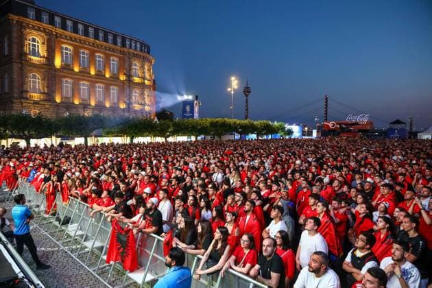 Fan Zone Burgplatz in Düsseldorf Public Viewing UEFA EURO 2024 Albania vs Spain 24 06 2024 Fan Zone Burgplatz in Düsseldorf Public Viewing UEFA EURO 2024 Albania vs Spain on 24 06 2024, Düsseldorf Copyright: xBEAUTIFULxSPORTS KennyxBeelex