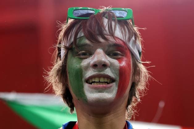 UEFA EURO, EM, Europameisterschaft,Fussball 2024: Croatia vs Italy at Leipzig Stadium, Matchday 3 Leipzig, Germany 24.06.2024: Italy fans celebrate after the match UEFA EURO 2024 Matchday 3, group stage B football match between Croatia vs Italy at Leipzig Stadium. Leipzig Leipzig Stadium Germany Germany Copyright: xmarcoxiacobucci