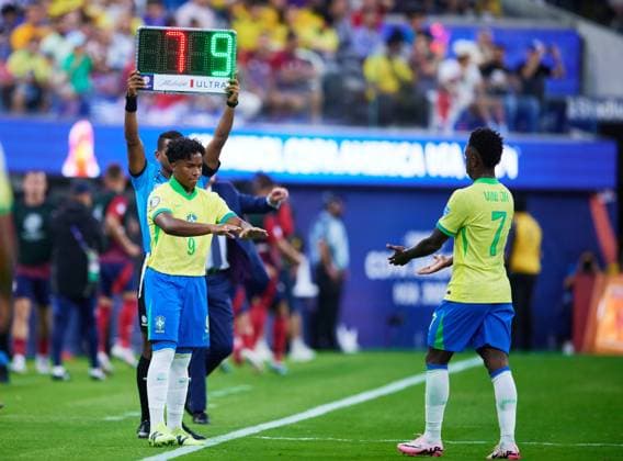 RECORD DATE NOT STATED Copa America USA 2024 Brazil vs Costa Rica Endrick Felipe and Vinicius Junior of Brazil during the game between Brazil and Costa Rica as part of the CONMEBOL Copa America USA 2024 group D, at SoFi Stadium, on June 24, 2024 in Inglewood, California, United States. INGLEWOOD CALIFORNIA UNITED STATES  Copyright: xJorgexMartinezx 20240624213618_CA_GD_2024_BRA_CRC_ENDRICK157