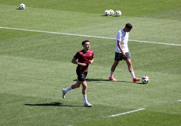25 06 24 Switzerland training Germany, Stuttgart, 25 06 2024, Football, UEFA Euro 2024, Switzerland training Ruben Vargas