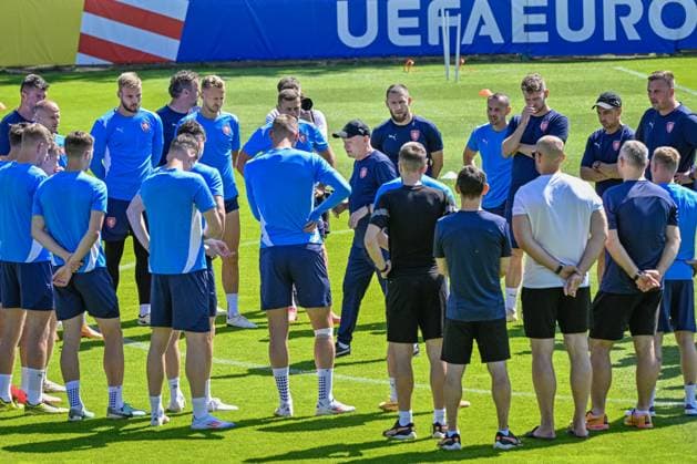 Czech national football team training before the last match of Group F against Turkey within the European Football Championships in Norderstedt, Germany, June 24, 2024. Pictured centre coach Ivan Hasek. (CTKxPhoto VitxSimanek) CTKPhotoP2024062503624  CTKPhotoP2024062503624