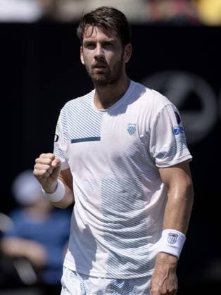 Cameron Norrie of GBR celebrates Rothesay International Eastbourne, Day 3, Tennis, Devonshire Park, Eastbourne, UK - 25 June 2024  Copyright: xEllaxLing Shutterstockx 14555503b