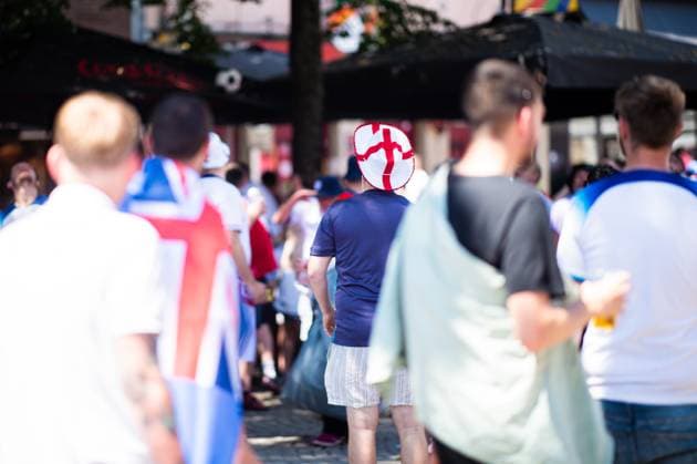 25 06 2024 Football, European Championship 2024 in Germany, fans in Cologne England Slovenia English fans before the match in the city center of Cologne North Rhine-Westphalia Germany