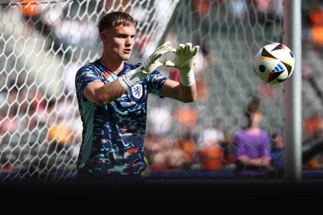 SOCCER - UEFA EURO, EM, Europameisterschaft,Fussball 2024 BERLIN,GERMANY,25.JUN.24 - UEFA EURO 2024, group stage, Austria vs Netherlands. Image shows Bart Verbruggen (NED) during warm-up.  GEPAxpictures xArminxRauthner