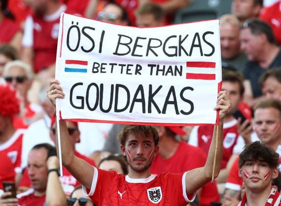 25 06 2024, xtgx, European Football Championship 2024, Netherlands Austria emspor, v l emotions, fans, atmosphere, flags, logo, spectators, jerseys, Austria DFL DFB REGULATIONS PROHIBIT ANY USE OF PHOTOGRAPHS as IMAGE SEQUENCES and or QUASI VIDEO Berlin