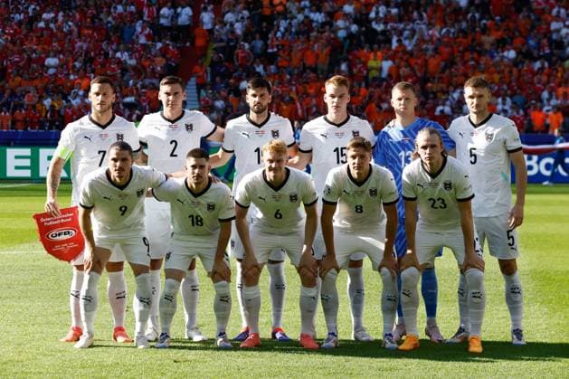 BERLIN, Olympia Stadium , 25-06-2024 , European Football Championship Euro2024, Group stage match no.31 between Netherlands and Austria, teamphoto of Austria, Austria player Marko Arnautovic, Austria player Maximilian Wober , Austria player Florian Grillitsch, Austria player Philipp Lienhart, Austria goalkeeper Heinz Lindner, Austria player Stefan Posch, Austria player Marcel Sabitzer, Austria player Romano Schmid, Austria player Nicolas Seiwald, Austria player Alexander Prass, Austria player Patrick Wimmer Netherlands - Austria (Euro2024) x25595863x Copyright:
