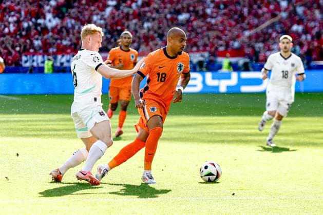 BERLIN, Olympia Stadium , 25-06-2024 , European Football Championship Euro2024, Group stage match no.31 between Netherlands and Austria, Austria player Nicolas Seiwald, Netherlands player Donyell Malen Netherlands - Austria (Euro2024)  x25596191x Copyright: