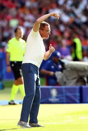 25 06 2024, xtgx, Football EM 2024, Netherlands Austria emspor, v l Coach Ralf Rangnick Austria gives instructions, gesticulates, gesticulate with arms gives instructions, gesticulate DFL DFB REGULATIONS PROHIBIT ANY USE OF PHOTOGRAPHS as IMAGE SEQUENCES and or QUASI VIDEO Berlin