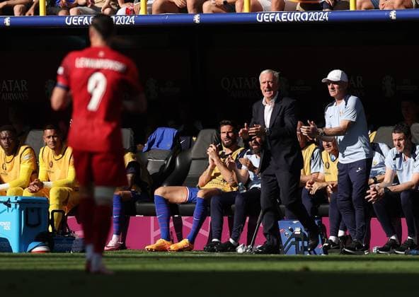 France manager Didier Deschamps FRA in the dugout France v Poland, UEFA European Championship, EM, Europameisterschaft 2024, Group D, Football, BVB Stadion, Dortmund, Germany, 25 Jun 2024 EDITORIAL USE ONLY No use with unauthorised audio, video, data, fixture lists, club league logos or live services. Online in-match use limited to 120 images, no video emulation. No use in betting, games or single club league player publications.  Copyright: xPaulxCurrie Shutterstockx 14555523cg