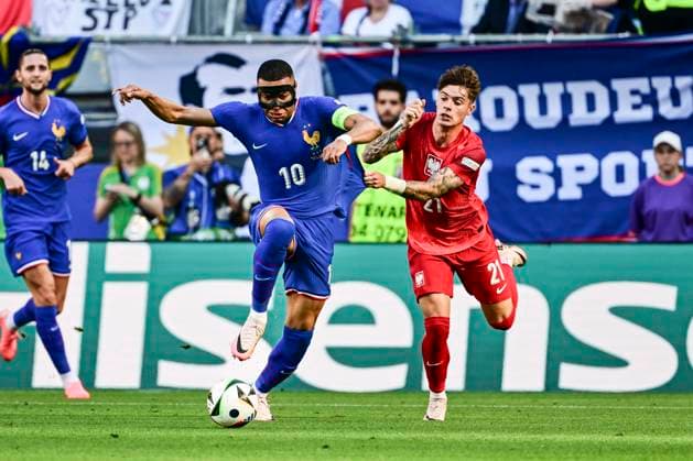Kylian Mbappe 10 France in duel, action, with Nicola Zalewski 21 Poland , France vs Poland, Football, UEFA Euro 2024, Group stage, Matchday 3, 25 06 2024 Dortmund Nordrhein Westfalen Germany Copyright: xkolbert-press MarcxNiemeyerx