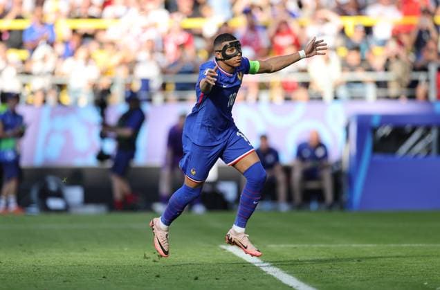 25 06 2024, European Football Championship, UEFA EURO 2024, France Poland, Group D, BVB Stadion Dortmund, v l , Goal celebration, celebrate the goal by Kylian Mbappe France , Goal celebration, celebrate the goal Copyright: HMBxMedia