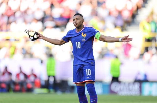 25 06 2024, European Football Championship, UEFA EURO 2024, France Poland, Group D, BVB Stadion Dortmund, v l , Goal celebration, celebrate the goal by Kylian Mbappe France , Goal celebration, celebrate the goal Copyright: HMBxMedia