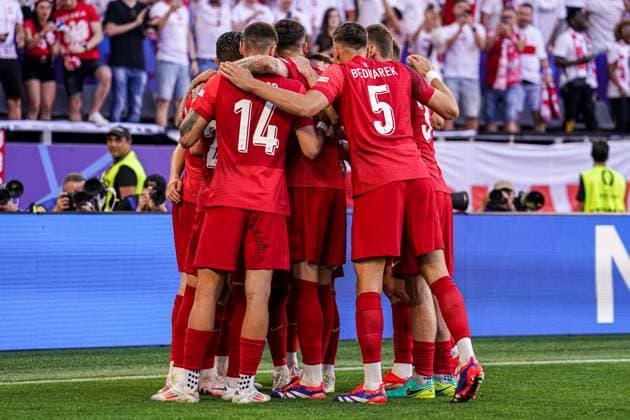 2024-06-25 France v Poland - Group D - UEFA EURO, EM, Europameisterschaft,Fussball 2024 DORTMUND, GERMANY - JUNE 25: Robert Lewandowski of Poland celebrates his teams first goal with his teammates during the Group D - UEFA EURO 2024 match between France and Poland at BVB Stadion Dortmund on June 25, 2024 in Dortmund, Germany. (Photo by Joris Verwijst BSR Agency) Dortmund Germany Content not available for redistribution in The Netherlands directly or indirectly through any third parties. Copyright: xBSRxAgencyx