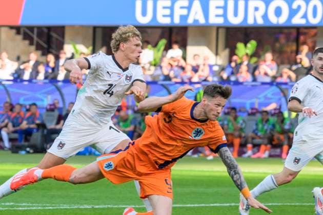 GER, Berlin, Soccer, Austria vs Netherlands, Group D, Group stage, UEFA EURO 2024, SP, Olympia Stadion Berlin, Wout Weghorst NED , misses the goal chance, 25 06 2024, Copyright: HMBxMedia UwexKoch