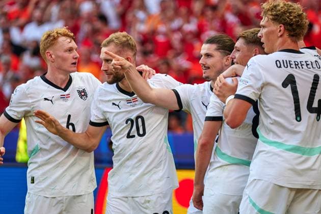 Marcel Sabitzer Austria, 09 , Goal kick to 3 2, Cheers, Joy, Austria cheers, GER, UEFA Euro 2024, Football men, UEFA EM 2024 Matchday 3, Group D, Netherlands vs Austria, Netherlands vs Austria, 25 06 2024 GER, UEFA Euro 2024, Football men, UEFA EM 2024 Matchday 3, Group D, Netherlands vs Austria, Netherlands vs Austria, 25 06 2024 Berlin Copyright: xEibner-Pressefotox xClaudiusxRauchx EP_CRH
