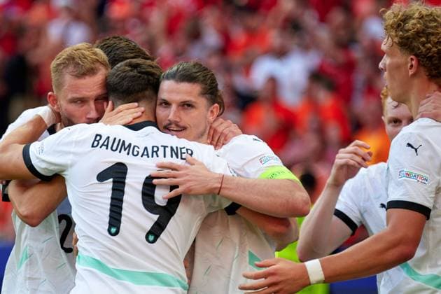 Marcel Sabitzer Austria, 09 , Goal kick to 3 2, Cheers, Joy, Austria cheers, GER, UEFA Euro 2024, Football men, UEFA EM 2024 Matchday 3, Group D, Netherlands vs Austria, Netherlands vs Austria, 25 06 2024 GER, UEFA Euro 2024, Football men, UEFA EM 2024 Matchday 3, Group D, Netherlands vs Austria, Netherlands vs Austria, 25 06 2024 Berlin Copyright: xEibner-Pressefotox xClaudiusxRauchx EP_CRH