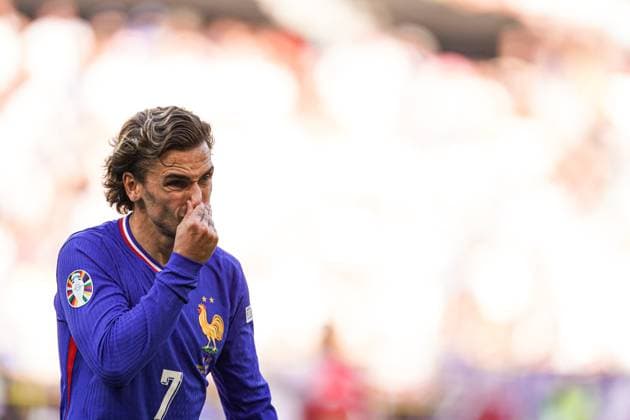 2024-06-25 France v Poland - Group D - UEFA EURO, EM, Europameisterschaft,Fussball 2024 DORTMUND, GERMANY - JUNE 25: Antoine Griezmann of France looks up during the Group D - UEFA EURO 2024 match between France and Poland at BVB Stadion Dortmund on June 25, 2024 in Dortmund, Germany. (Photo by Joris Verwijst BSR Agency) Dortmund Germany Content not available for redistribution in The Netherlands directly or indirectly through any third parties. Copyright: xBSRxAgencyx