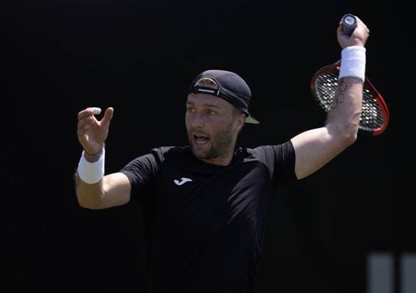 Liam Broady of GBR in action Rothesay International Eastbourne, Day 3, Tennis, Devonshire Park, Eastbourne, UK - 25 June 2024  Copyright: xEllaxLing Shutterstockx 14555503bg