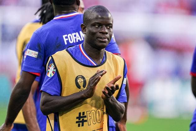 2024-06-25 France v Poland - Group D - UEFA EURO, EM, Europameisterschaft,Fussball 2024 DORTMUND, GERMANY - JUNE 25: N Golo Kante of France thanks the fans during the Group D - UEFA EURO 2024 match between France and Poland at BVB Stadion Dortmund on June 25, 2024 in Dortmund, Germany. (Photo by Joris Verwijst BSR Agency) Dortmund Germany Content not available for redistribution in The Netherlands directly or indirectly through any third parties. Copyright: xBSRxAgencyx