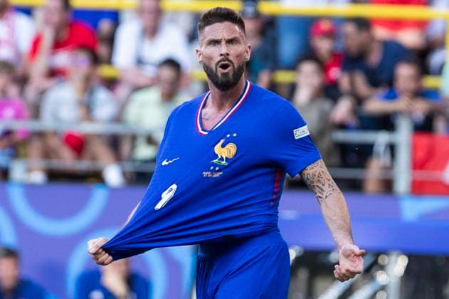 UEFA EURO 2024 France Poland 25 06 2024 Olivier Giroud France, 9 complains UEFA EURO 2024 France Poland BVB Stadion Dortmund, Dortmund, on 25 06 2024 Copyright: xBEAUTIFULxSPORTS Meuselx