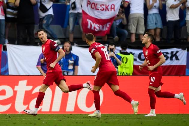 France v Poland - UEFA EURO, EM, Europameisterschaft,Fussball 2024 Robert Lewandowski of Poland celebrates after scoring a goal from a penalty kick during the UEFA EURO 2024 group stage football match between France and Poland. Dortmund Germany Copyright: xNicolòxCampox