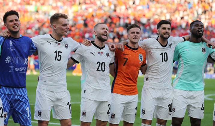 Goalkeeper Heinz Lindner, Philipp Lienhart, Konrad Laimer, Christoph Baumgartner, Florian Grillitsch, Kevin Danso, Austria Team celebrates victory in front of the fans Joy Emotion Cheering after the end of the match Sport Football Soccer European Championship Euro 2024 European Championship Men Season 2023 2024 25 06 2024 Netherlands NED vs Austria AUT in Berlin DFL regulations prohibit any use of photographs as image sequences and or quasi video