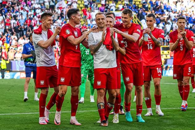 25.06.2024 DORTMUND, SIGNAL IDUNA PARK PILKA NOZNA (FOOTBALL), UEFA EURO, EM, Europameisterschaft,Fussball 2024 MECZ FRANCJA - POLSKA ( FRANCE - POLAND ) NZ KAMIL GROSICKI ROBERT LEWANDOWSKI PAWEL DAWIDOWICZ FOTO LUKASZ SKWIOT CYFRASPORT NEWSPIX.PL --- Newspix.pl  20240625CSLS129